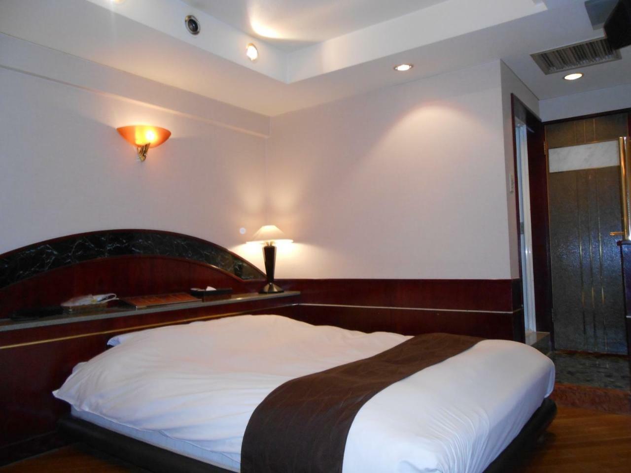 Hotel Lumiere Gotenba (Adults Only) Экстерьер фото
